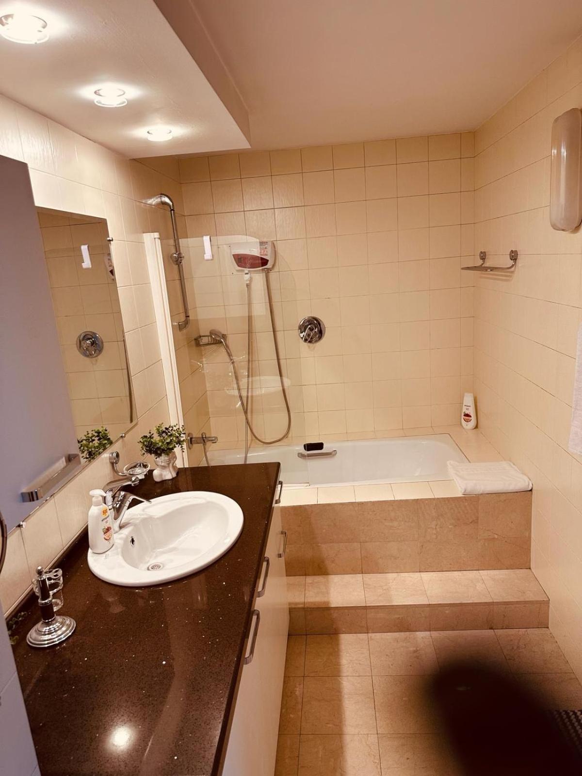 Top Home Residence Unirii Center Bucharest Luaran gambar